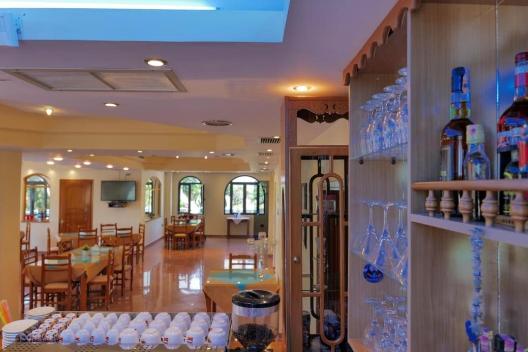 Blue Heaven Hotel Saranda Dış mekan fotoğraf